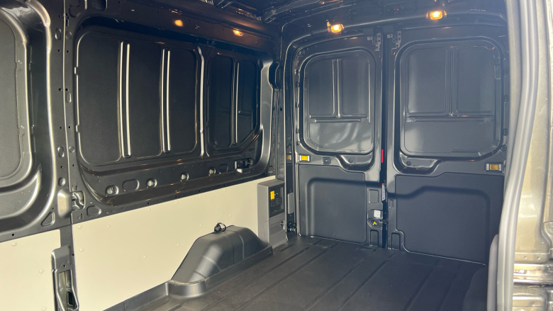 Ford Transit E-350 L3 Rwd 135kW 68kWh H2 Trend Van Auto